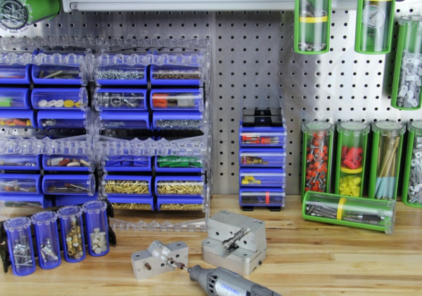 Twist Tubes, garage